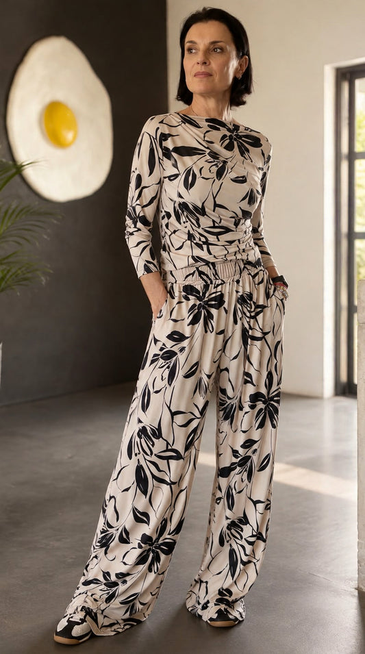 Lounge Pants in Yves